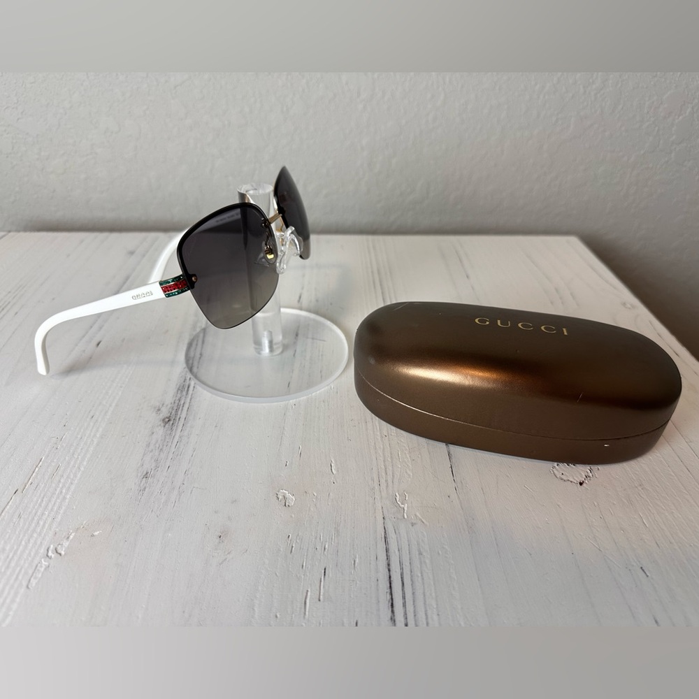 Gucci Rhinestone Sherry Line Rimless Sunglasses - Picture 2 of 10
